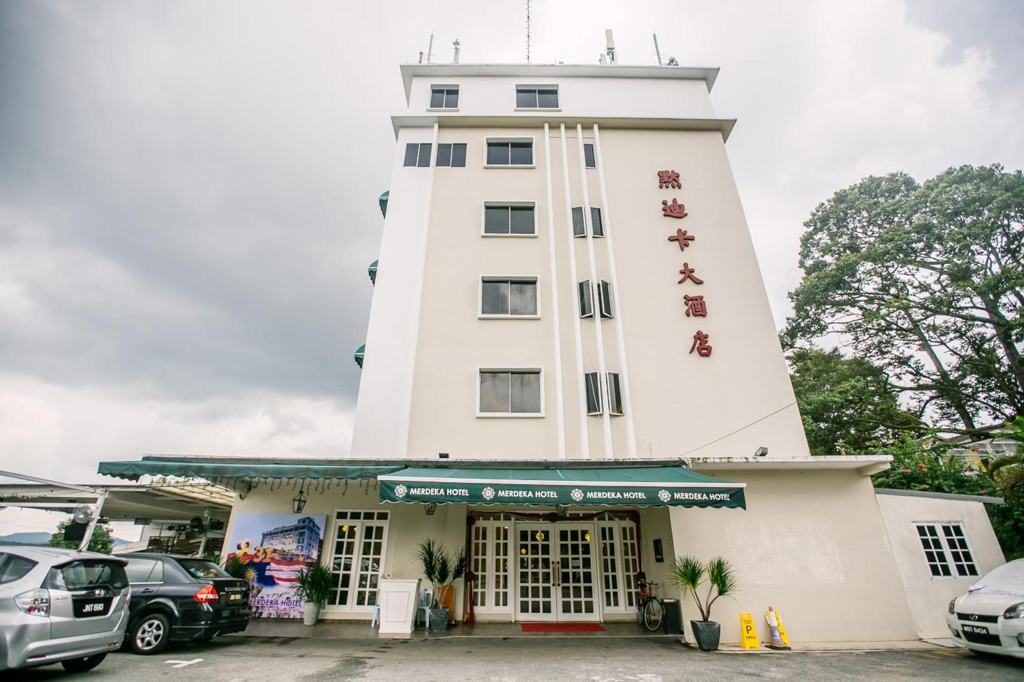 Merdeka Hotel Kluang Exteriör bild